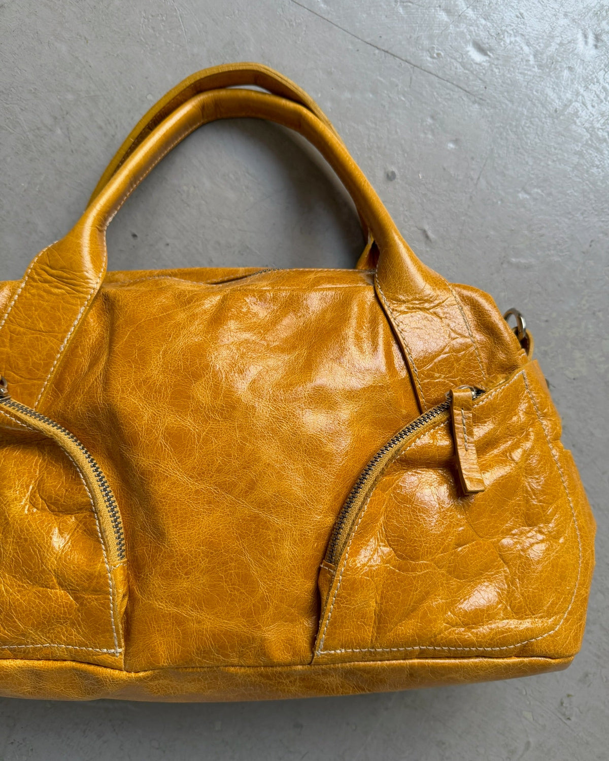 Mustard stud bag