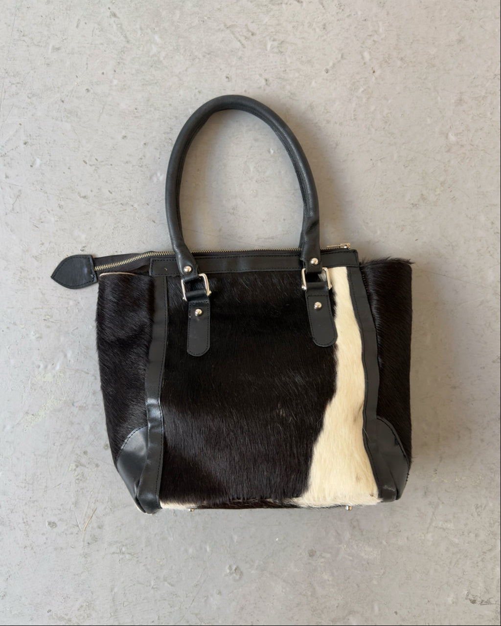 Black leather cowhide bag