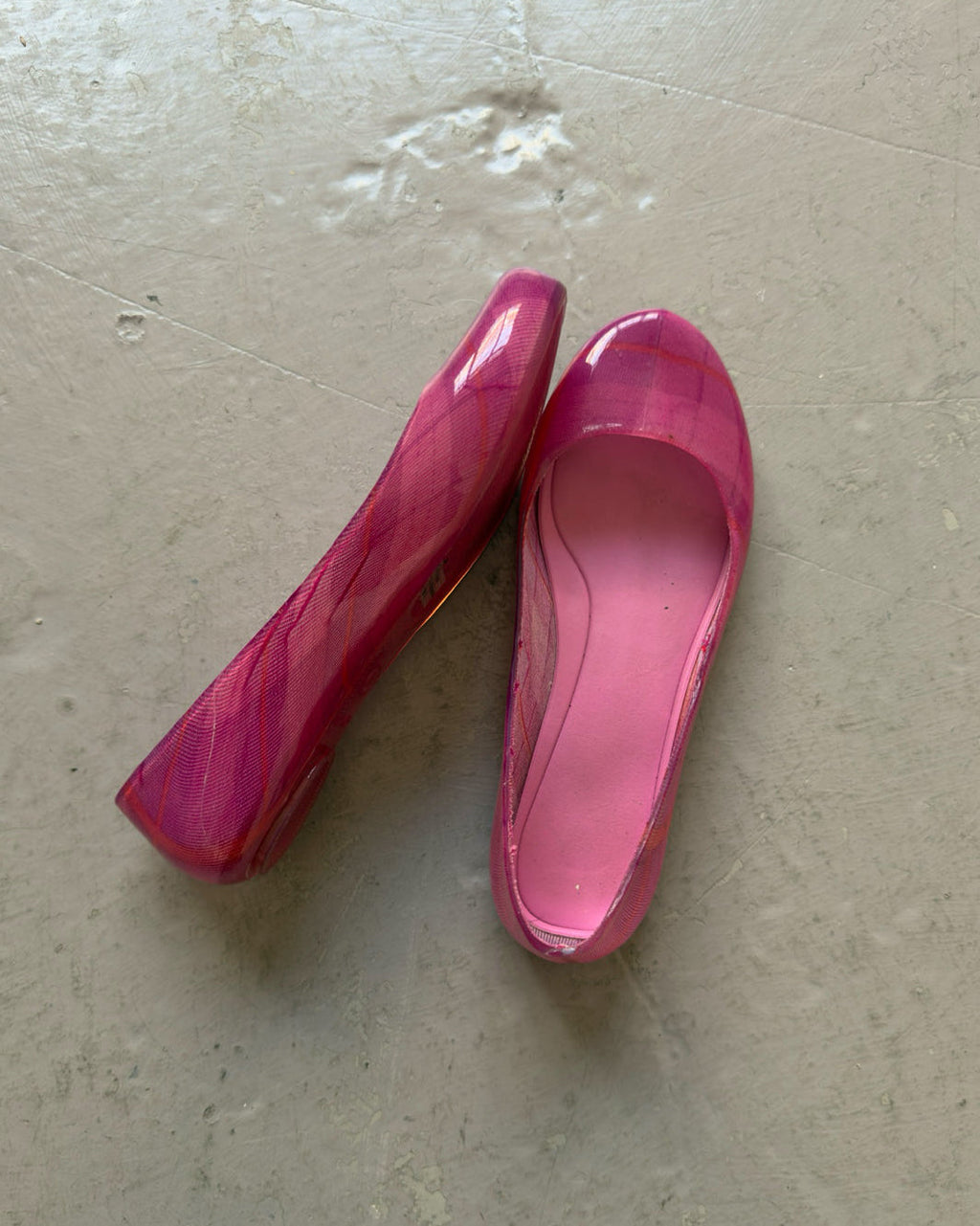 Pink jelly ballet flats
