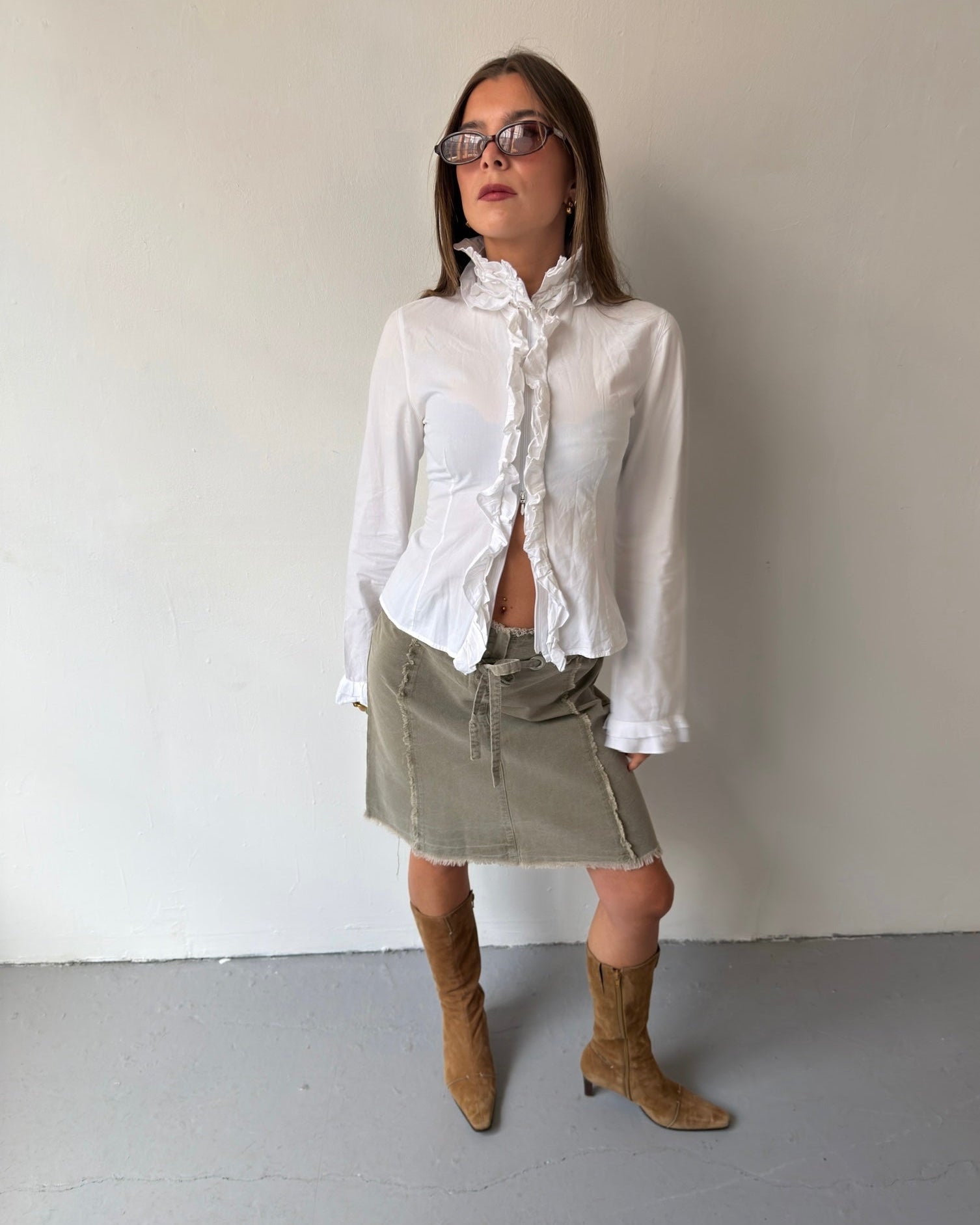 White thrill shirt