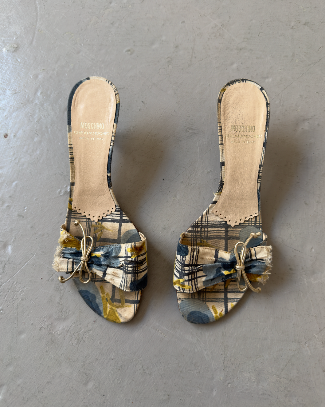 Moschino check flower kitten heels