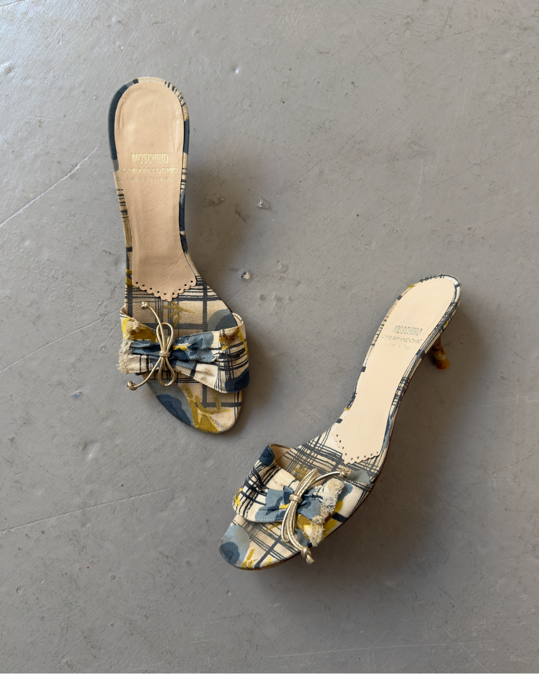 Moschino check flower kitten heels