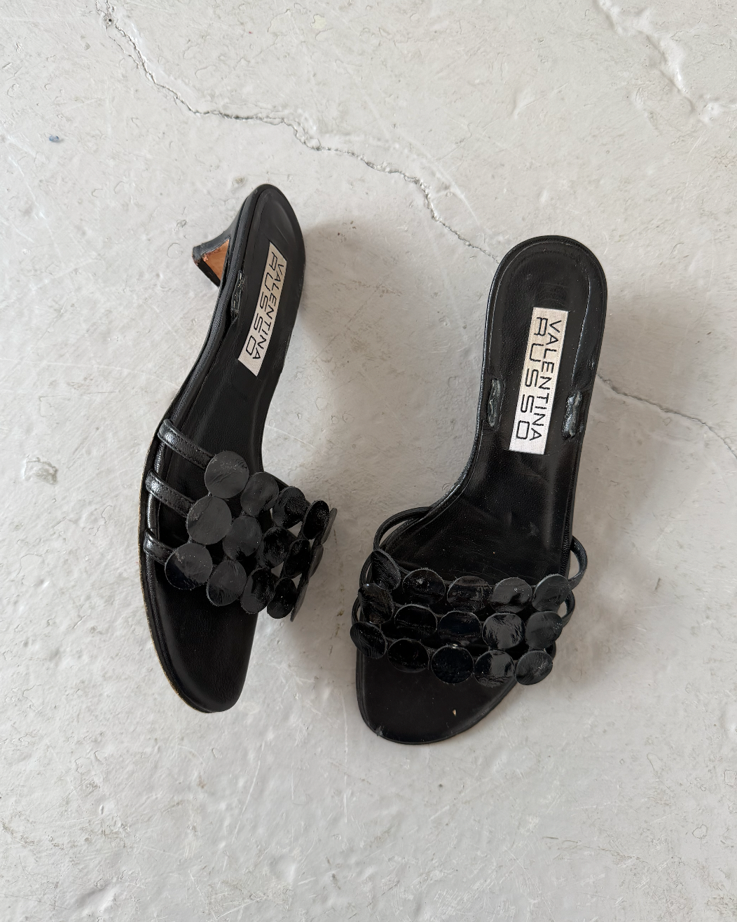Black circle sandal kitten heels